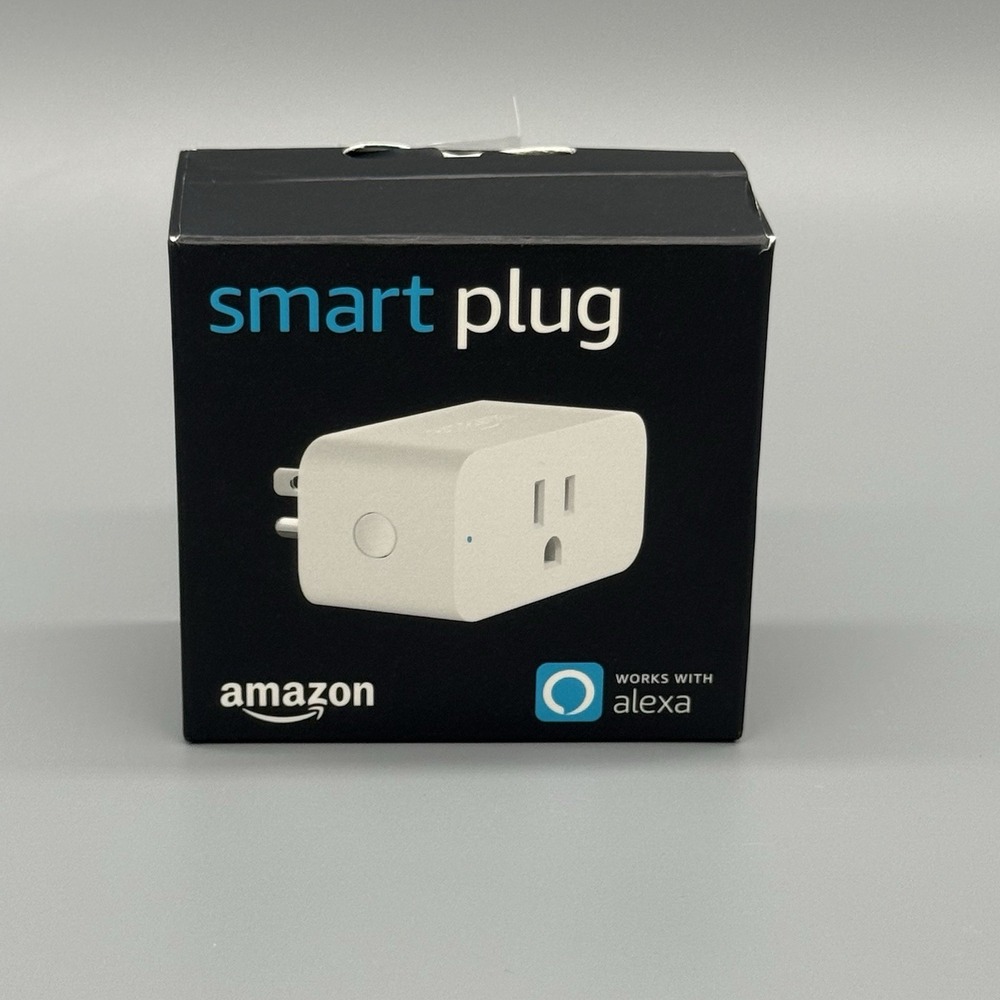 Amazon‎ White Smart Plug (Works With Alexa To Voice Control Indoor Outlet)